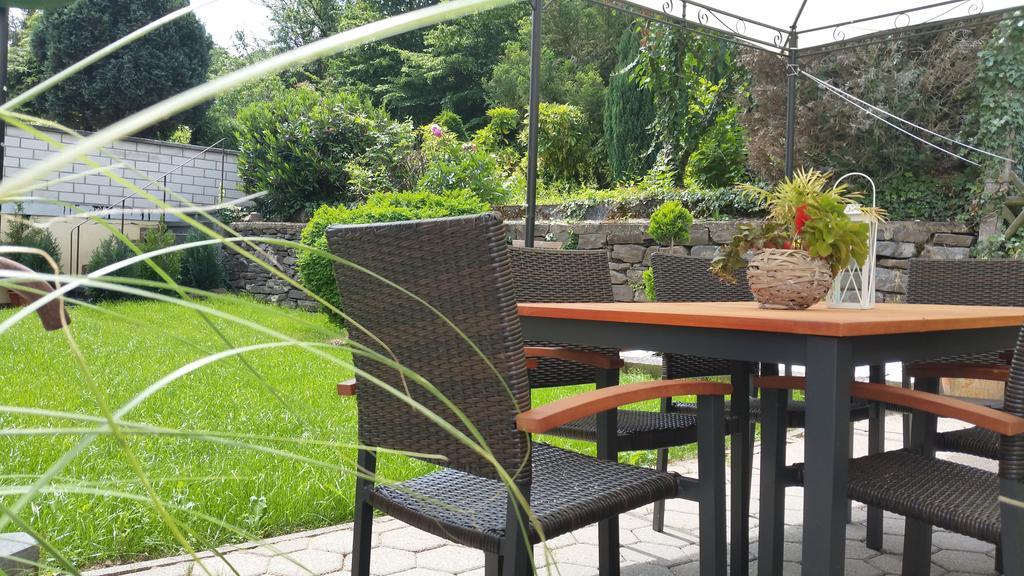 Gaestehaus Burgberg, Weinhaus Fries Kattenes Екстер'єр фото