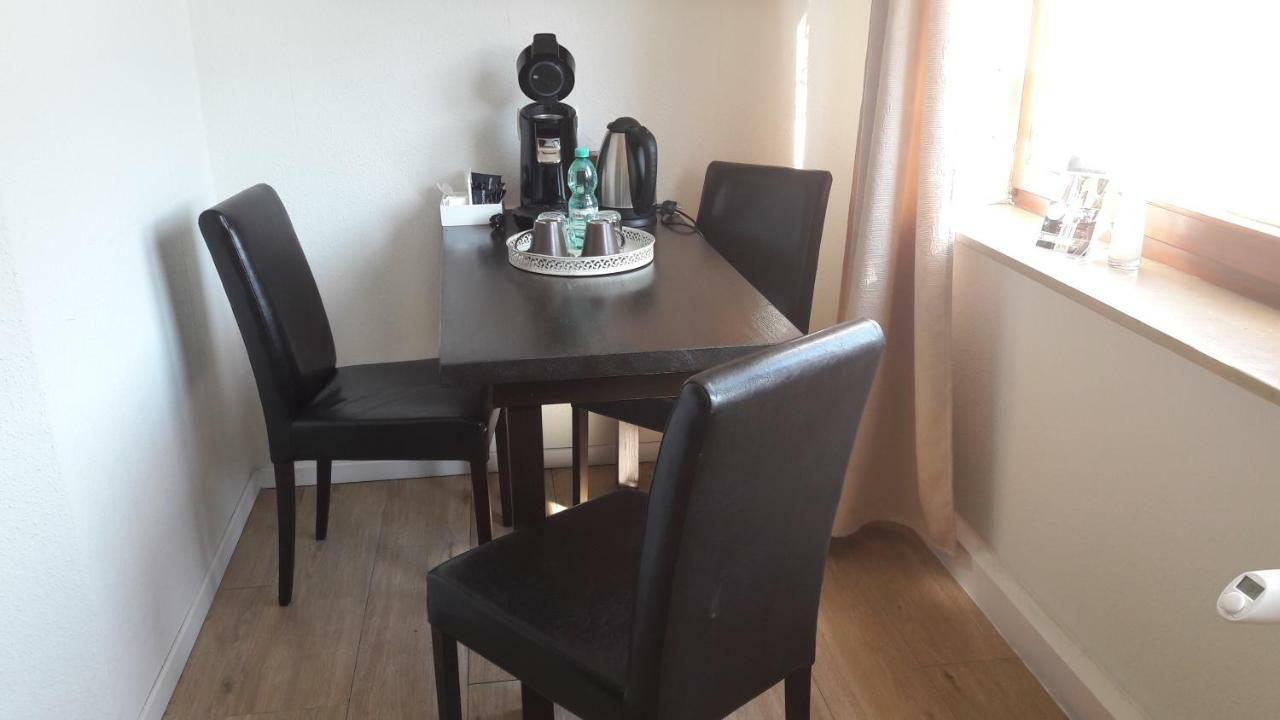 Gaestehaus Burgberg, Weinhaus Fries Kattenes Екстер'єр фото